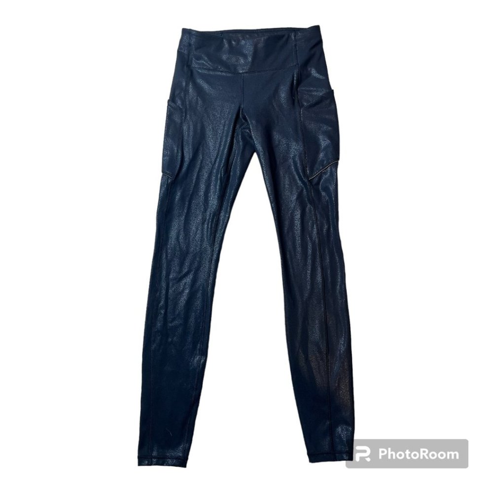 Lululemon High-Rise Pant 28" length Black Shine - Size 4 EUC.